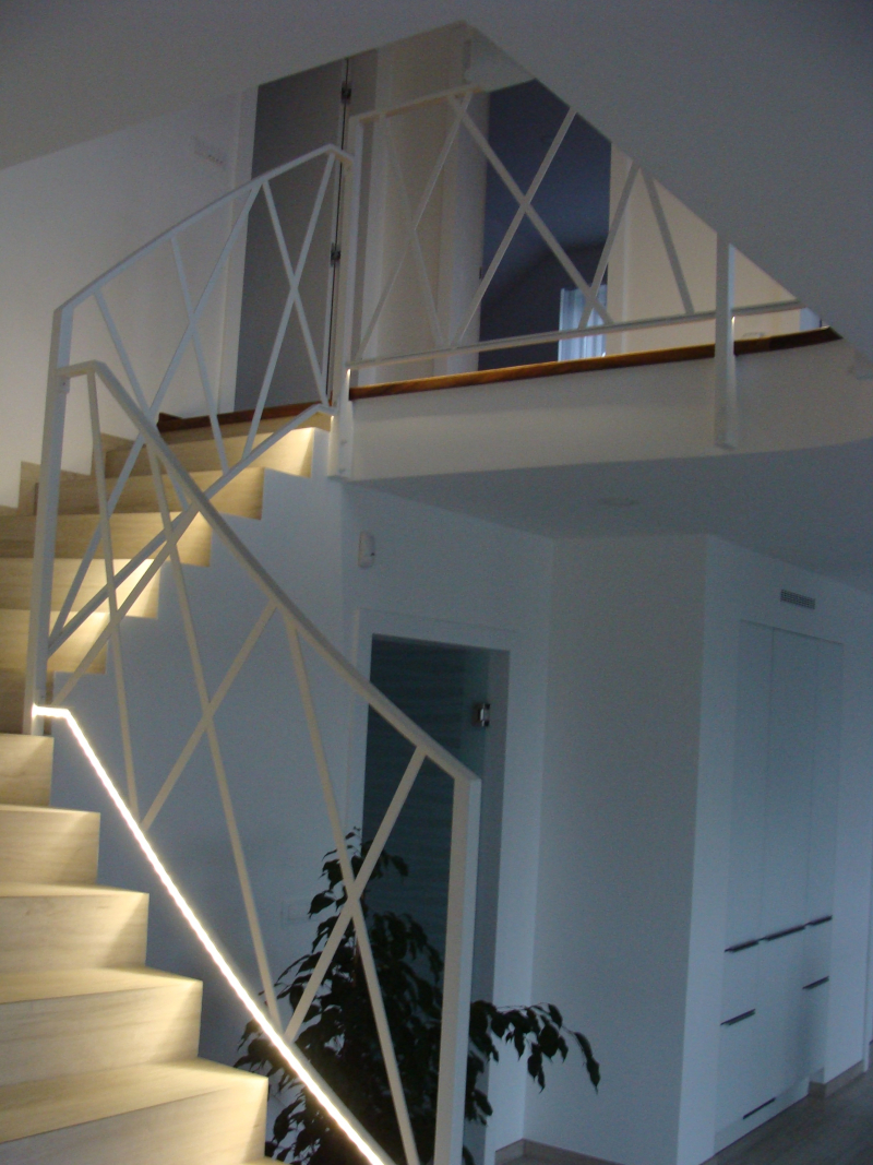 Stopniščna ograja 7